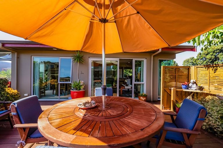 Photo of property in 2 Parkvue Drive, Bell Block, New Plymouth, 4312