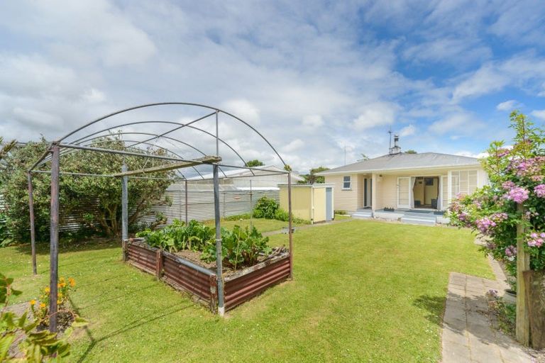 Photo of property in 4 Dundas Place, Awapuni, Palmerston North, 4412