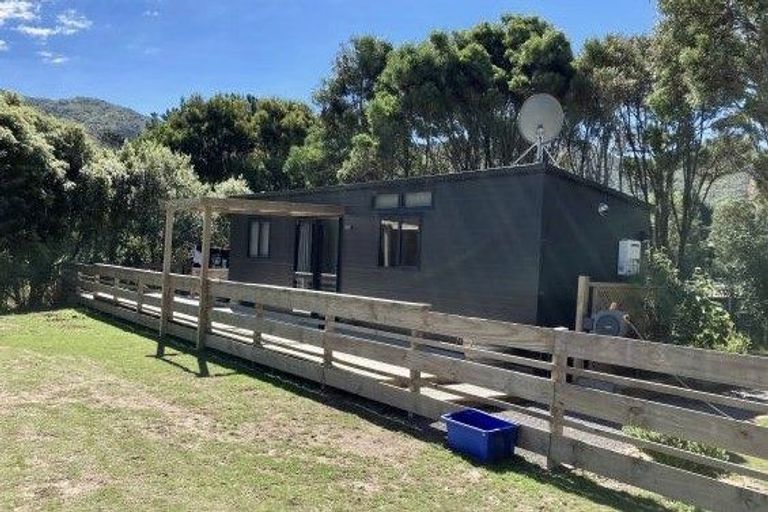 Photo of property in 1/1100a Coast Road, Wainuiomata Coast, Lower Hutt, 5373