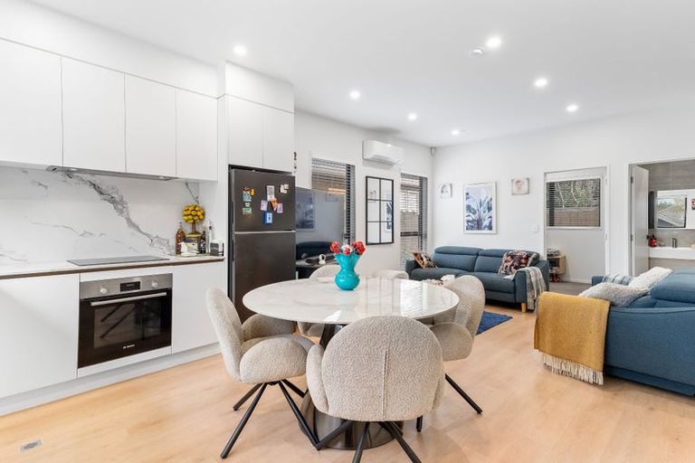 Photo of property in 23d Princeton Parade, Albany, Auckland, 0632