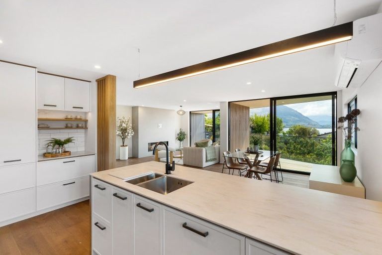 Photo of property in 30a Chalmers Street, Wanaka, 9305