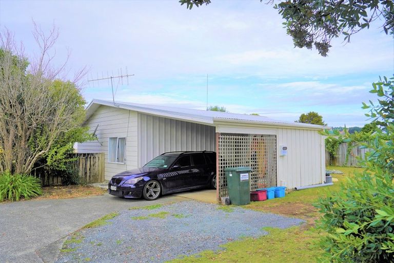 Photo of property in 11 Aratiatia Place, Tikipunga, Whangarei, 0112