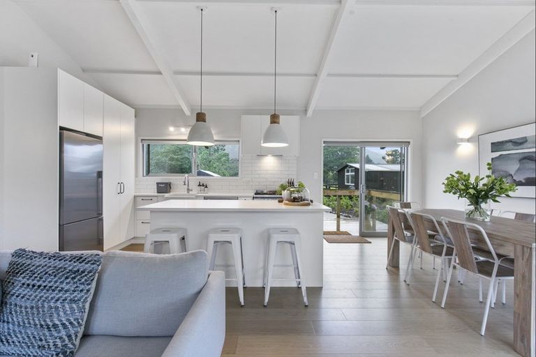 Photo of property in 2493 Hunua Road, Hunua, Papakura, 2583