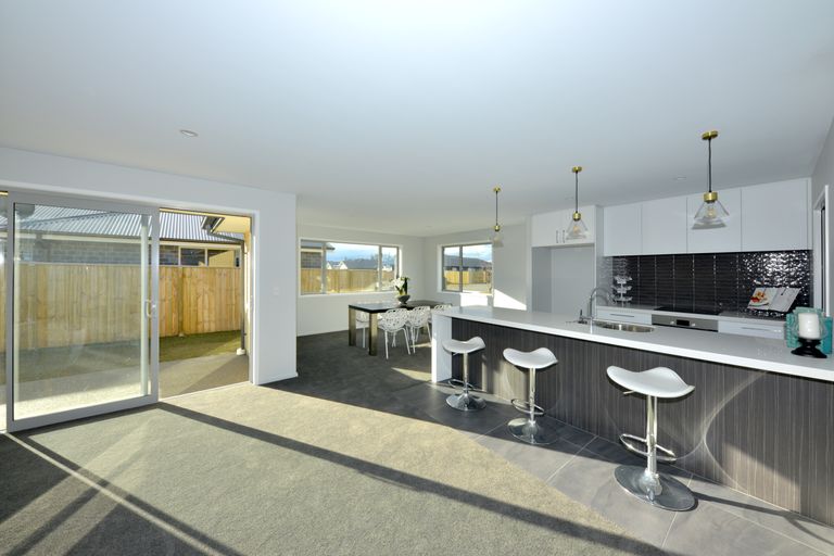 Photo of property in 85 Beachvale Drive, Kaiapoi, 7630