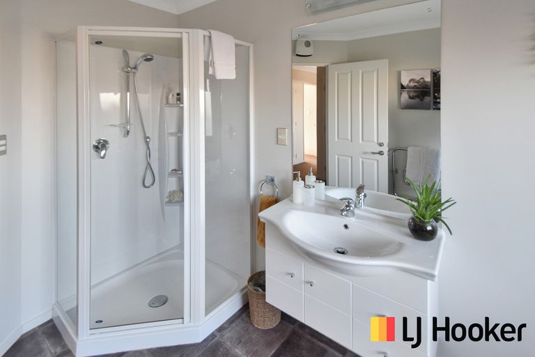 Photo of property in 4 Greenfield Place, Twizel, 7901