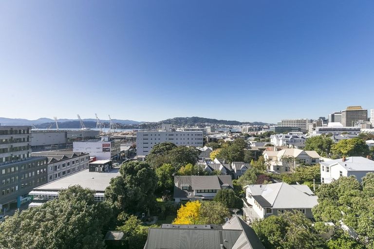 Photo of property in Hobson Court Flats, 76/70 Hobson Street, Thorndon, Wellington, 6011