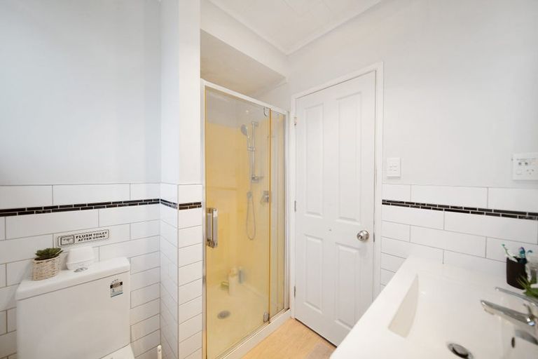 Photo of property in 591 Massey Road, Mangere, Auckland, 2022