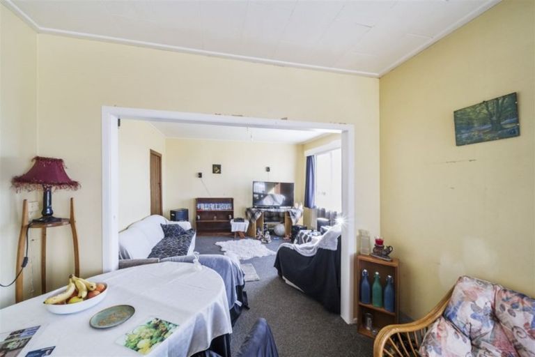 Photo of property in 34 Stafford Street, Patea, 4520