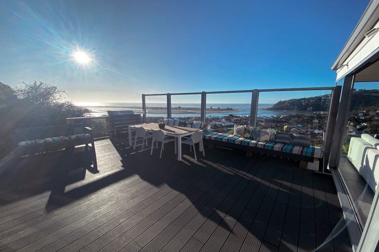 Photo of property in 14 Defender Lane, Redcliffs, Christchurch, 8081