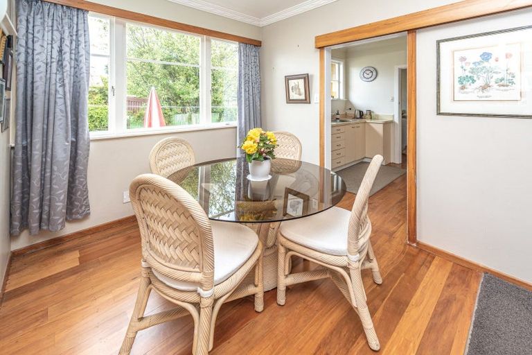 Photo of property in 1 Plunket Street, Durie Hill, Whanganui, 4500