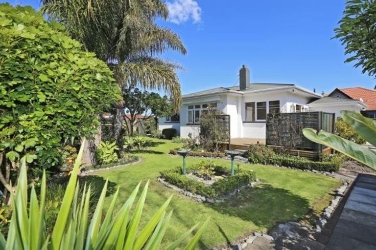 Photo of property in 600 Fitzroy Avenue, Mahora, Hastings, 4120