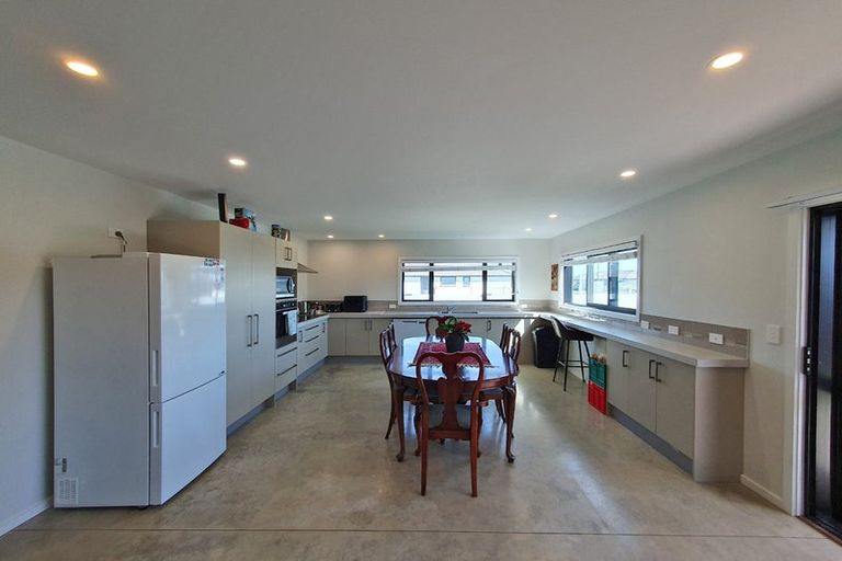 Photo of property in 33 Waimakariri Drive, Te Awa, Napier, 4110
