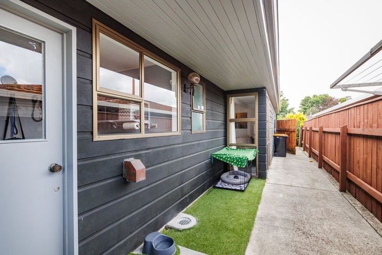 Photo of property in 9 Truscott Grove, Awapuni, Palmerston North, 4412