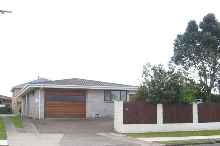 Photo of property in 1 Berescourt Place, Mount Maunganui, 3116