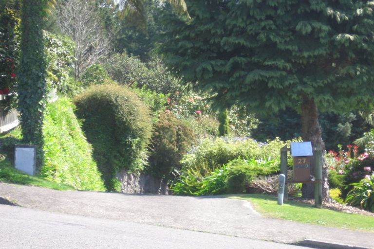 Photo of property in 27 Raniera Place, Springfield, Rotorua, 3015