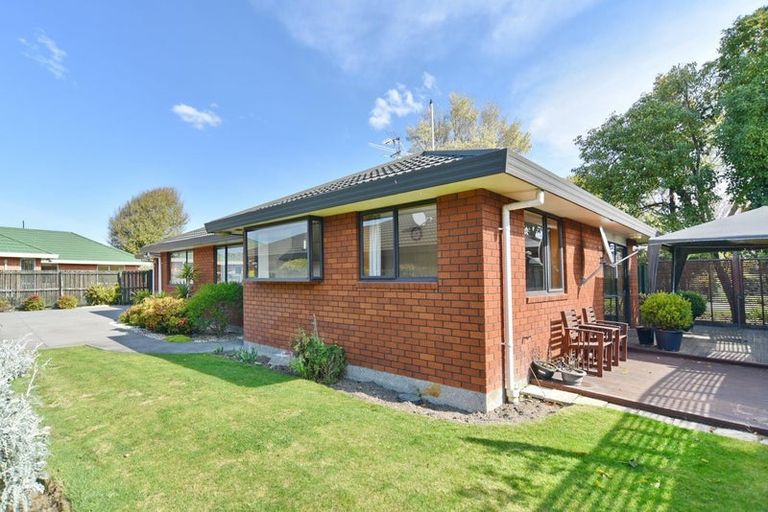 Photo of property in 2/3 Netherby Lane, Shirley, Christchurch, 8061