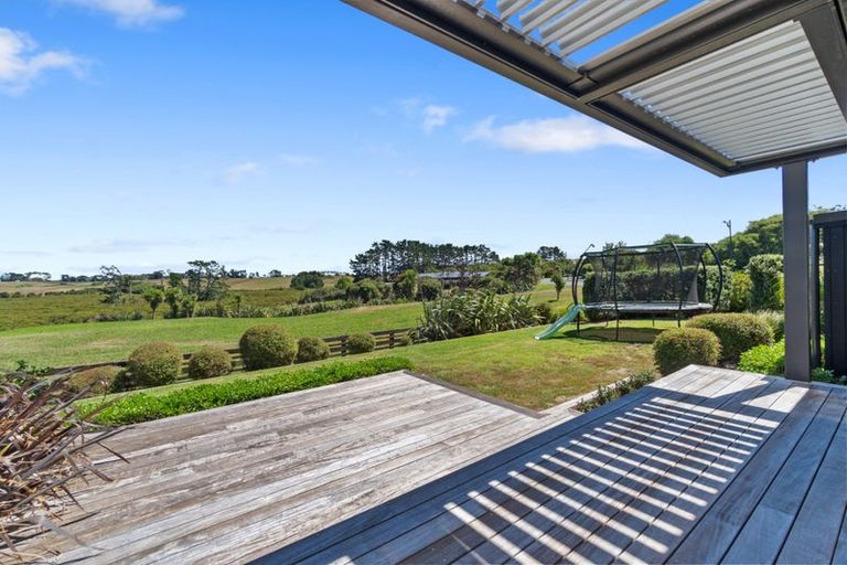 Photo of property in 28 Capriole Crescent, Kingseat, Papakura, 2580