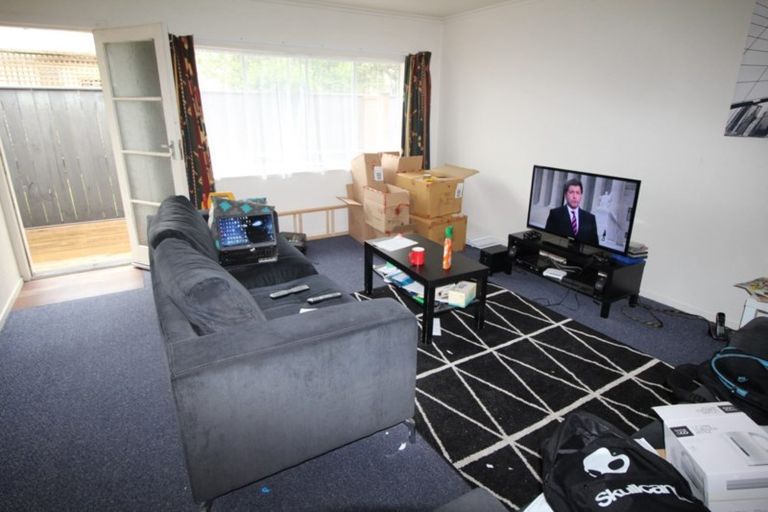 Photo of property in 5 South Street, West End, Palmerston North, 4410