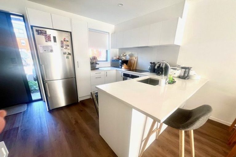 Photo of property in 10 Rara Lane, Manukau, Auckland, 2104