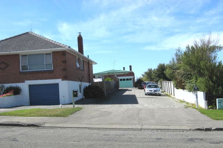 Photo of property in 33 Avenue Road, West End, Timaru, 7910
