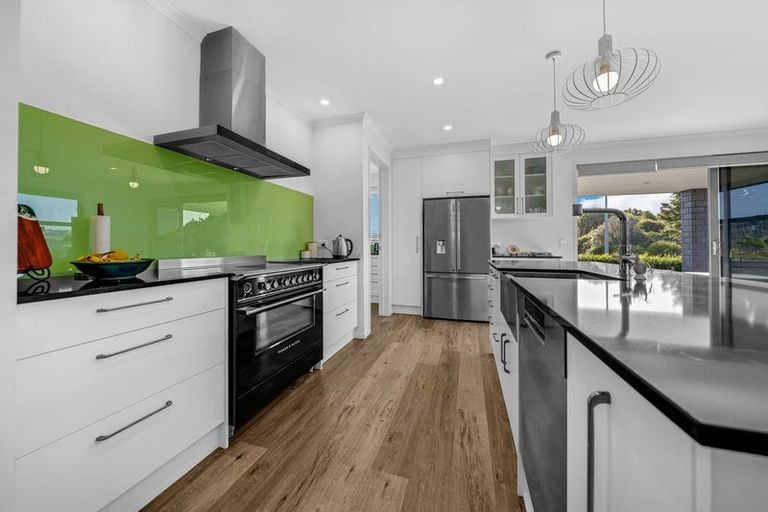 Photo of property in 54 Te Ara Aukati Terrace, Pokeno, 2471