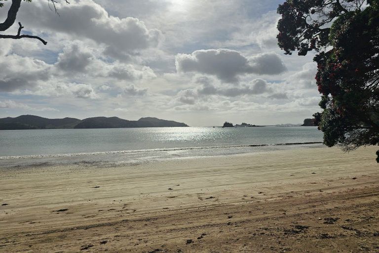 Photo of property in 121 Ohawini Road, Oakura, Hikurangi, 0184