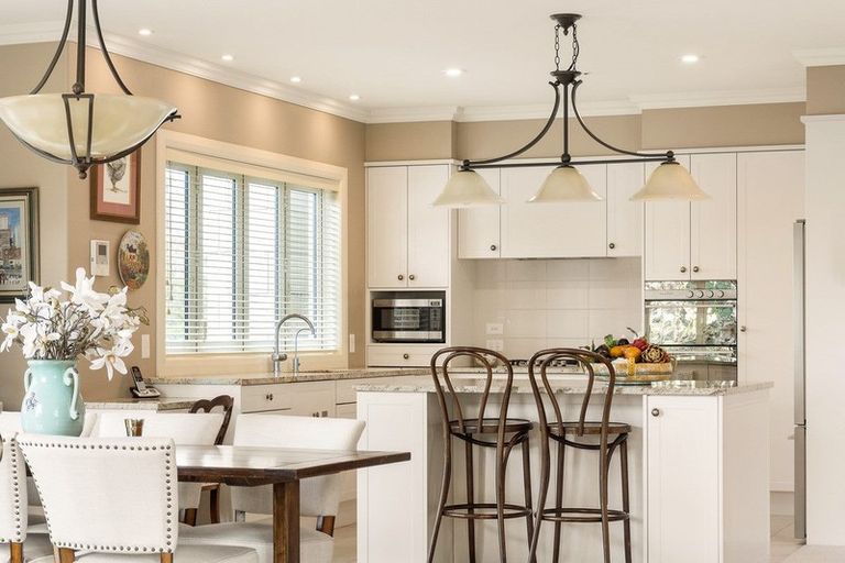 Photo of property in 1 Edgecumbe Road, Tauranga, 3110