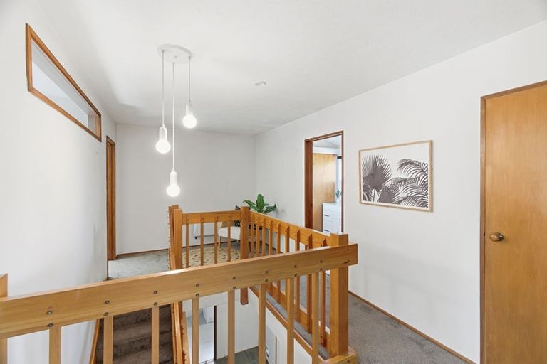 Photo of property in 27 Rubens Place, Burnside, Christchurch, 8053
