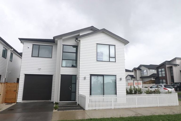 Photo of property in 8b Dorricott Avenue, Hobsonville, Auckland, 0616