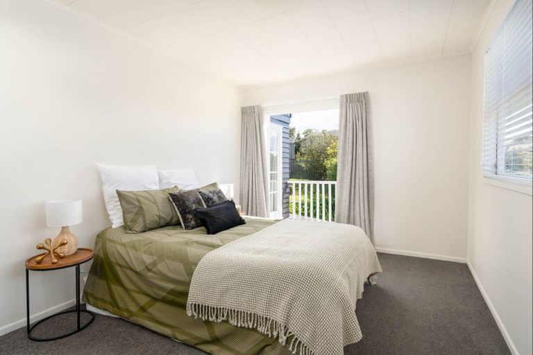 Photo of property in 6 Liston Avenue, Hilltop, Taupo, 3330