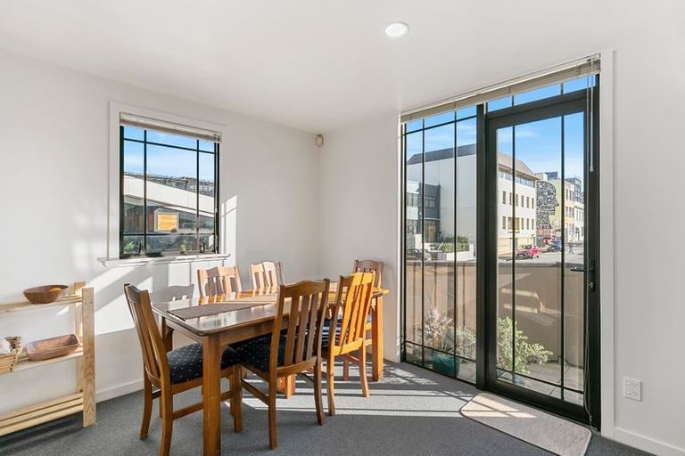 Photo of property in Mendosa Terraces Apartments, 31/9 Ebor Street, Te Aro, Wellington, 6011