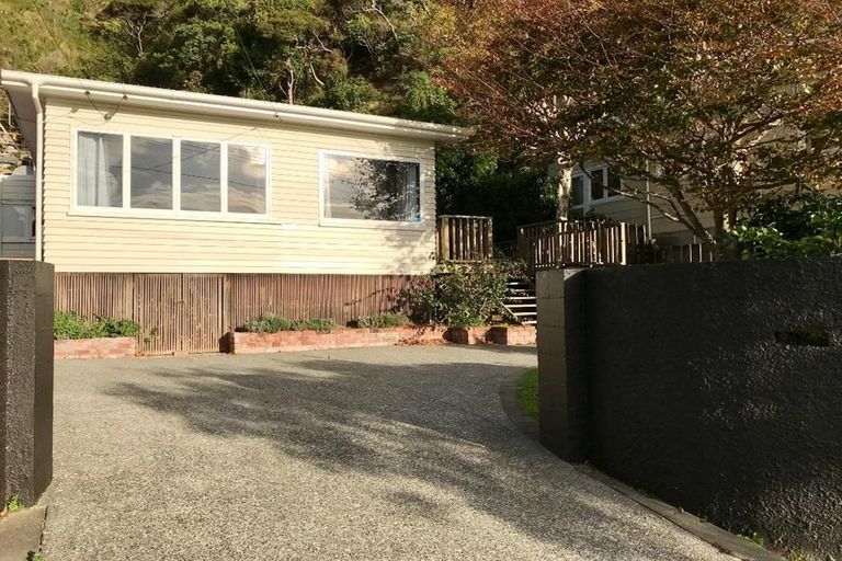 Photo of property in 12 Tawa Street, Eastbourne, Lower Hutt, 5013