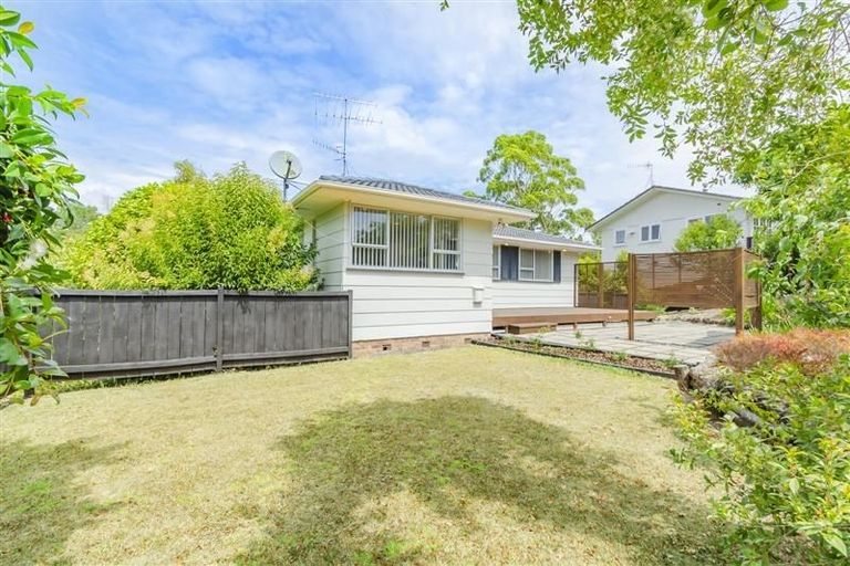 Photo of property in 83 Advene Road, Cockle Bay, Auckland, 2014