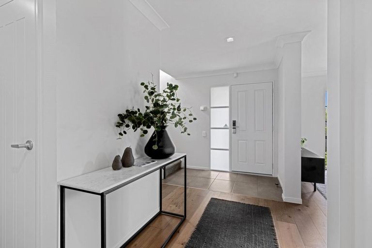 Photo of property in 38 Oakway Drive, Schnapper Rock, Auckland, 0632