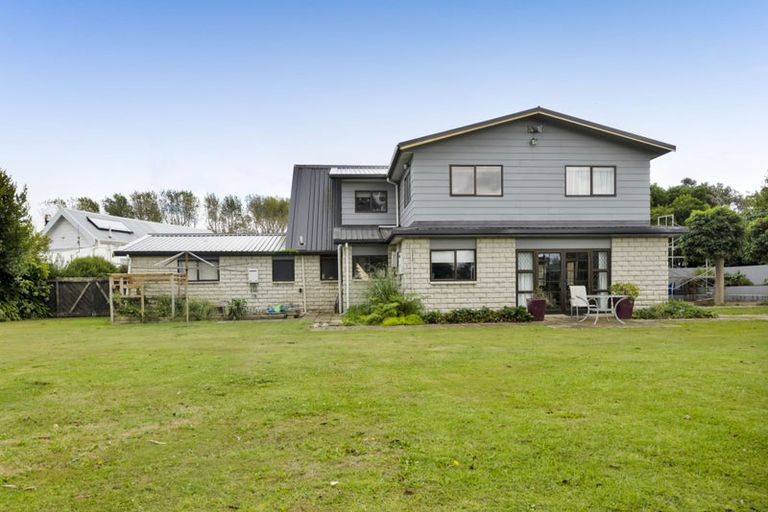 Photo of property in 17 Weld Street, Normanby, Hawera, 4614