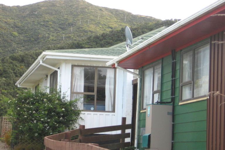 Photo of property in 105a Thurleigh Grove, Karori, Wellington, 6012
