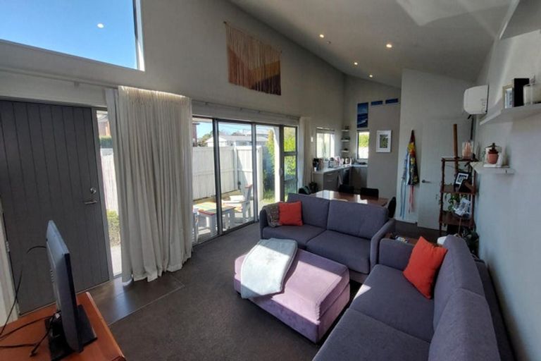 Photo of property in 6/95 Packe Street, Edgeware, Christchurch, 8013