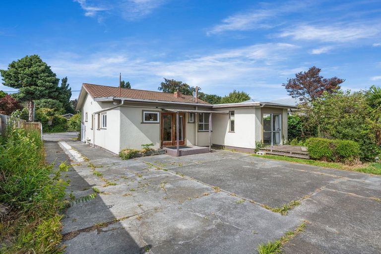 Photo of property in 75 Corson Avenue, Beckenham, Christchurch, 8023