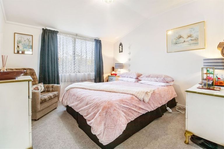 Photo of property in 488 Swanson Road, Ranui, Auckland, 0612