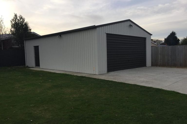 Photo of property in 119 Warren Crescent, Hillmorton, Christchurch, 8025