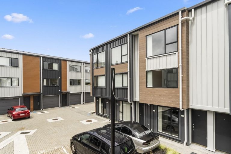 Photo of property in 45 Marumaru Lane, Manurewa, Auckland, 2102