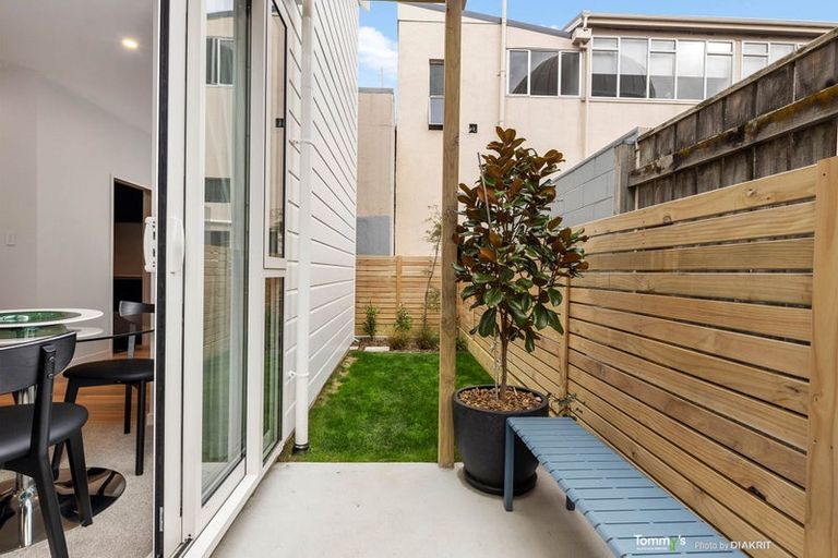 Photo of property in 14/30 Pirie Street, Mount Victoria, Wellington, 6011