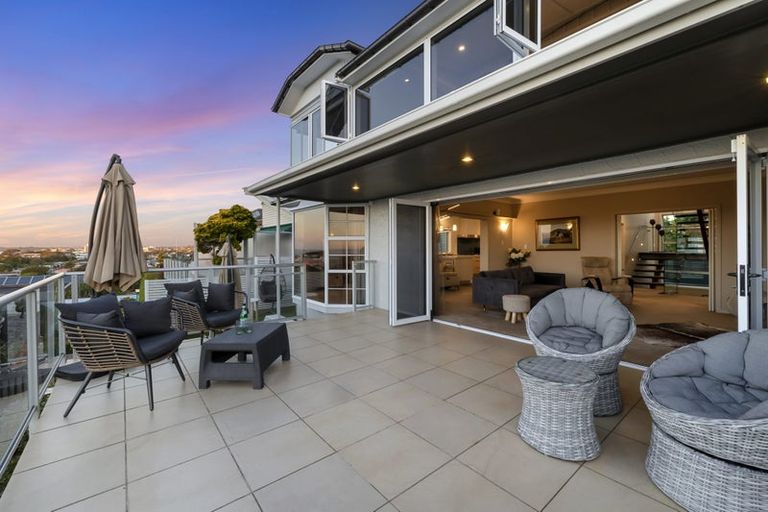 Photo of property in 374 Devon Street West, Lynmouth, New Plymouth, 4310