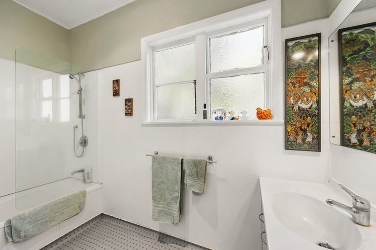 Photo of property in 45 Sidlaw Street, Strathmore Park, Wellington, 6022