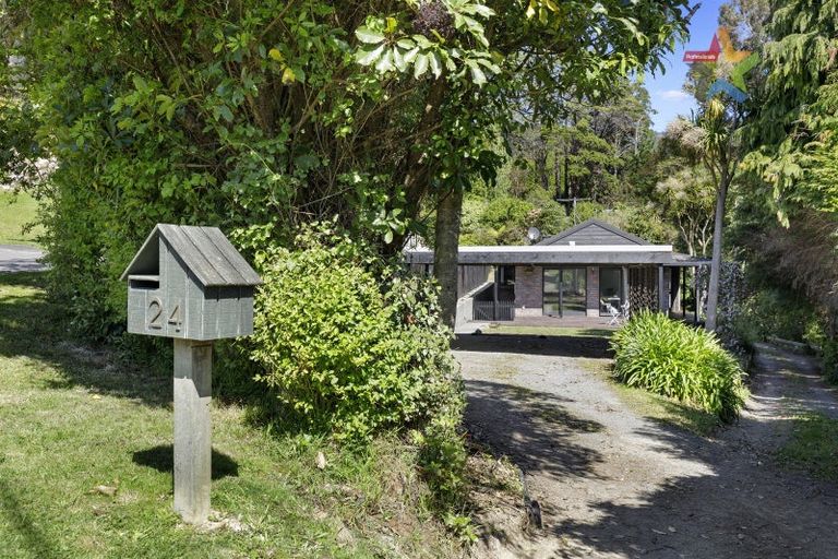 Photo of property in 24 Kennedy Grove, Stokes Valley, Lower Hutt, 5019