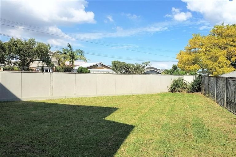 Photo of property in 1/11 Raymond Street, Point Chevalier, Auckland, 1022