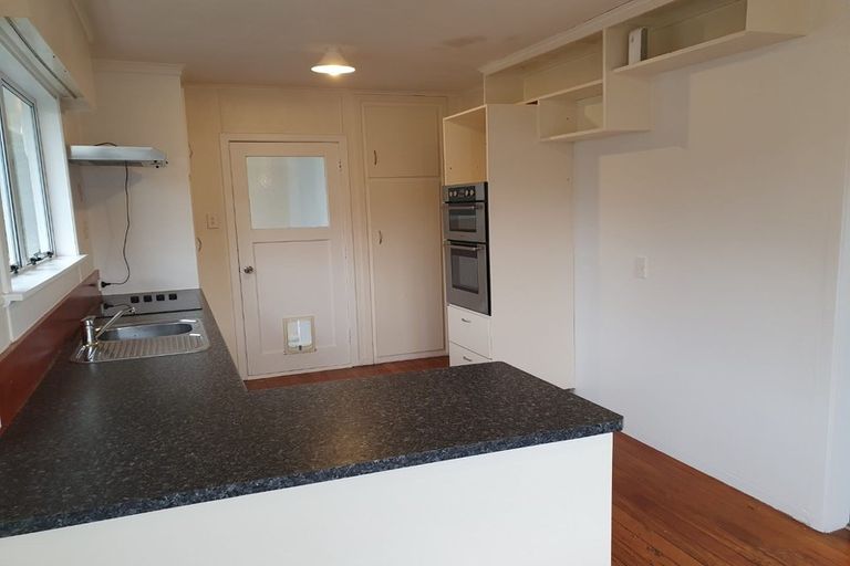 Photo of property in 26 Whakawhiti Street, Marfell, New Plymouth, 4310