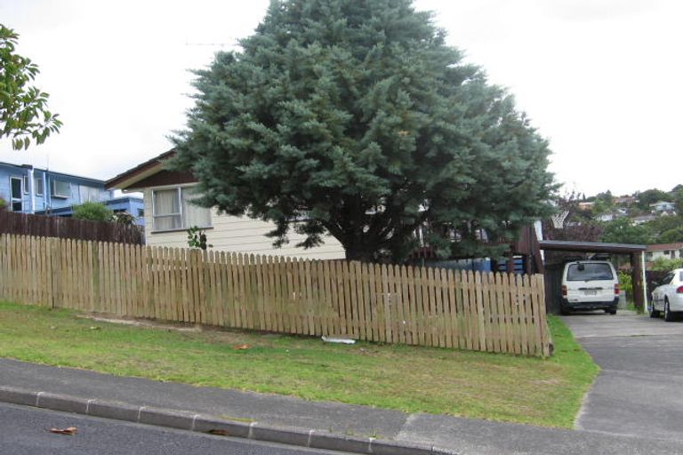 Photo of property in 5 Tesla Place, Totara Vale, Auckland, 0629