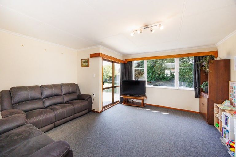 Photo of property in 34 Ruamahanga Crescent, Terrace End, Palmerston North, 4410