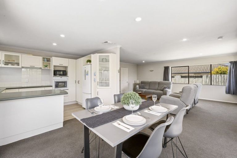 Photo of property in 53 Dalton Drive, Papamoa Beach, Papamoa, 3118